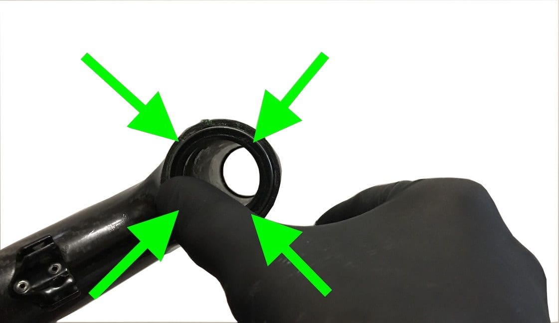 Mounting the steering bearings