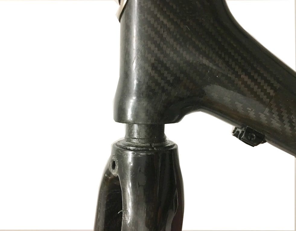 Mounting the steering bearings