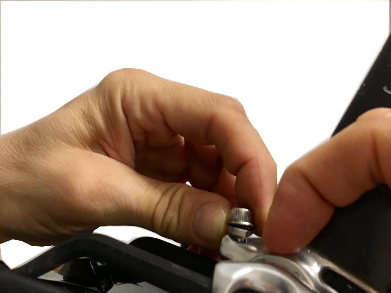 Mise en place de la selle dans le chariot