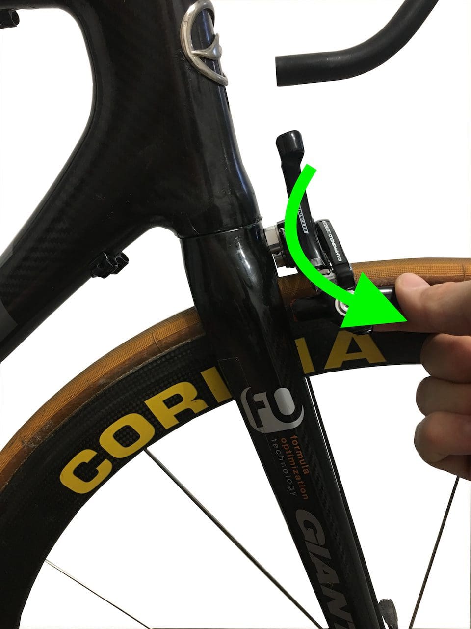 How to mount and adjust your Campagnolo rim brakes?