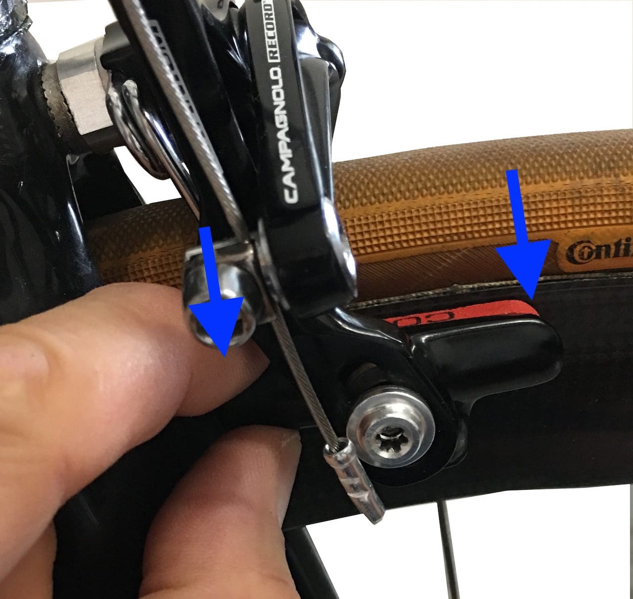 How to mount and adjust your Campagnolo rim brakes?