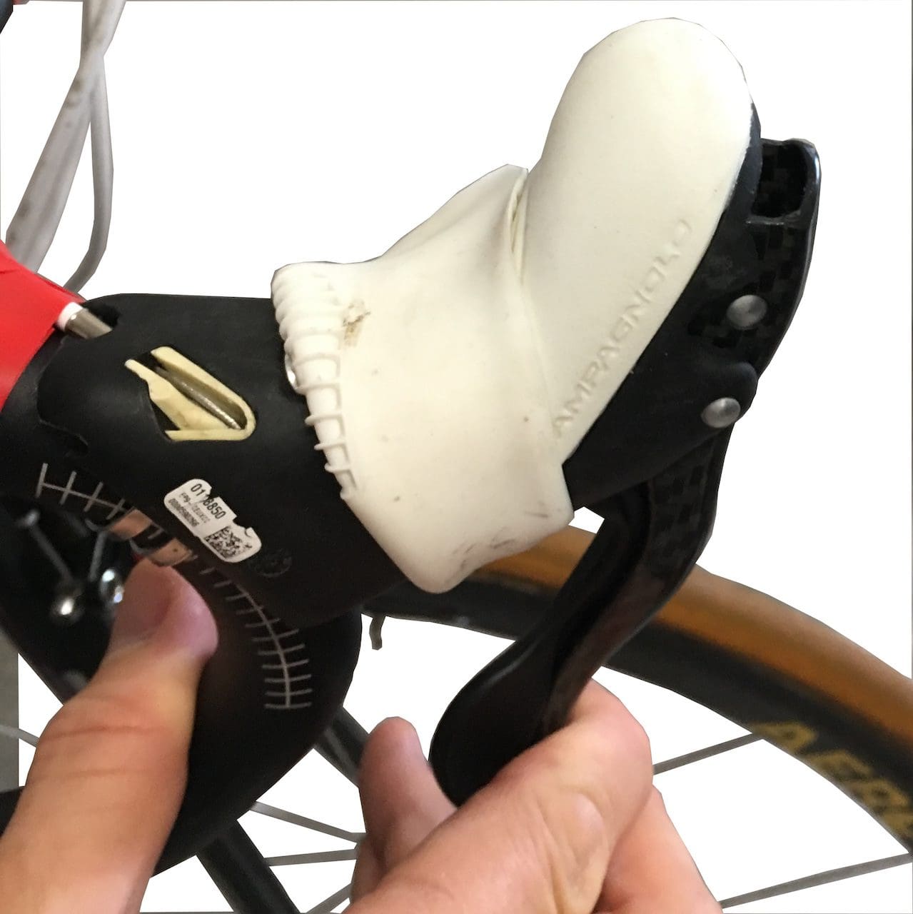 How to mount and adjust your Campagnolo rim brakes?