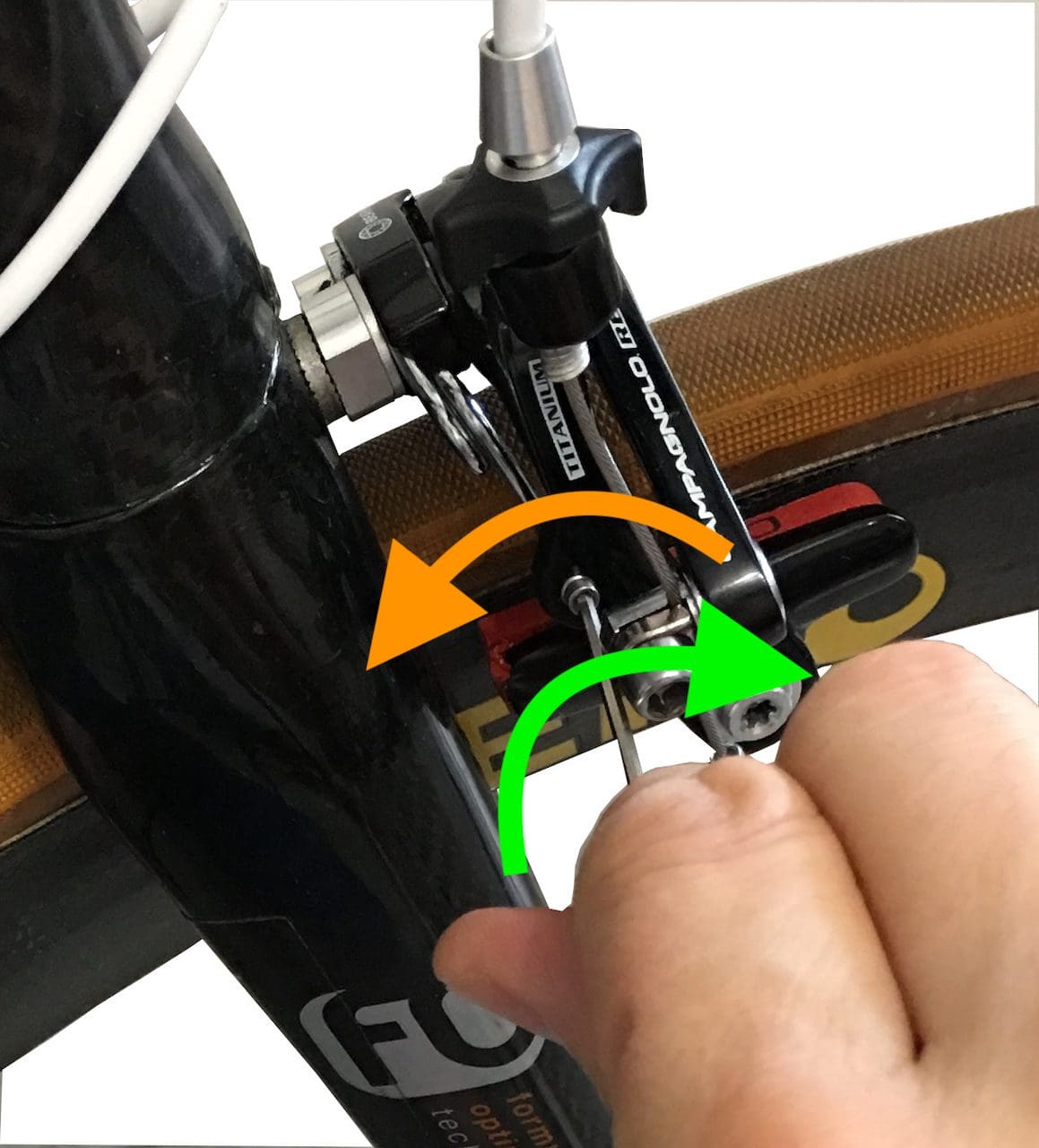 How to mount and adjust your Campagnolo rim brakes?