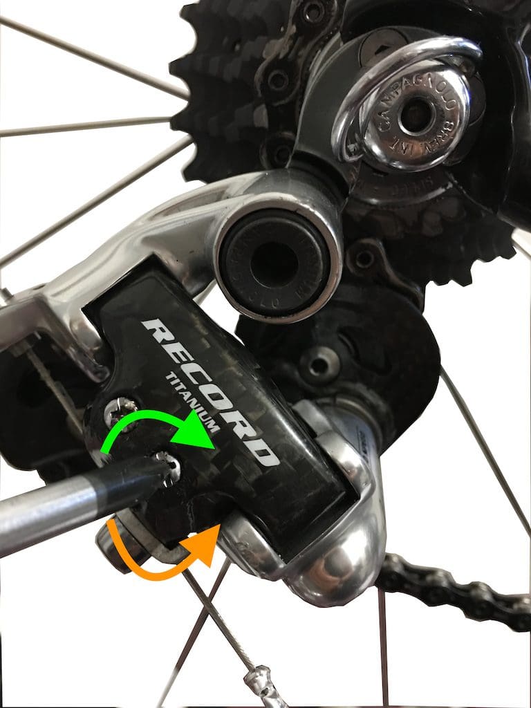 Adjustment of Campagnolo 10 and 11 speed derailleurs