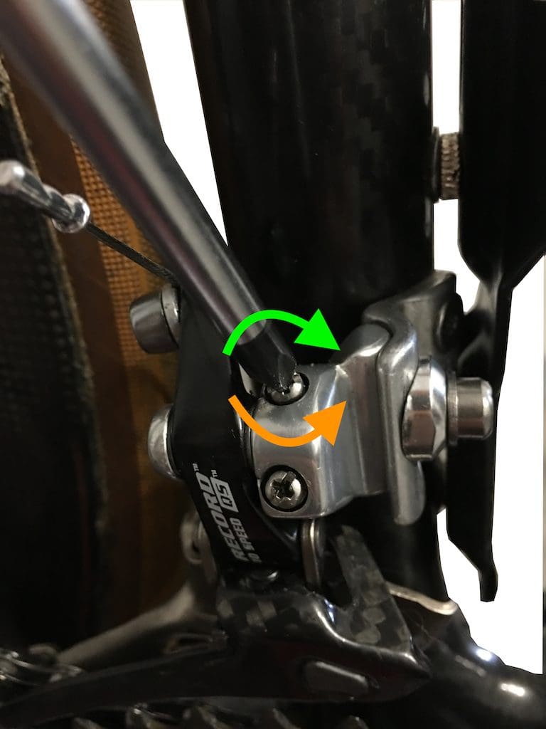 Adjustment of Campagnolo 10 and 11 speed derailleurs