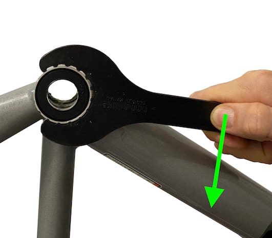 How to mount a Sram GXP crankset?