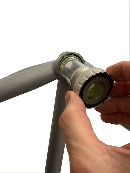 How to assemble the Sram GXP bowls