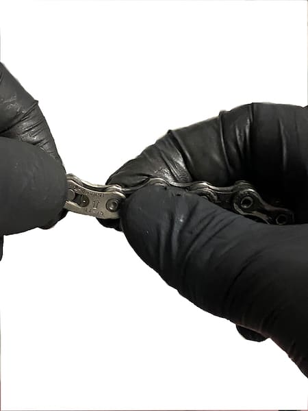 How to measure the chain wear?