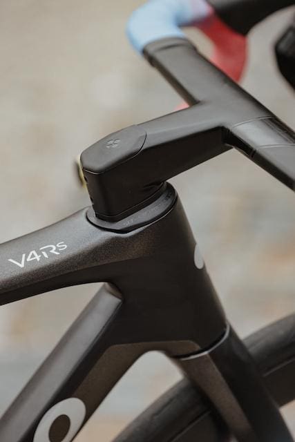 2023 UAE Team ADQ Colnago V4Rs