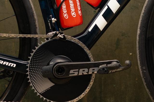 2023 Trek-Segafredo masculin féminin Trek