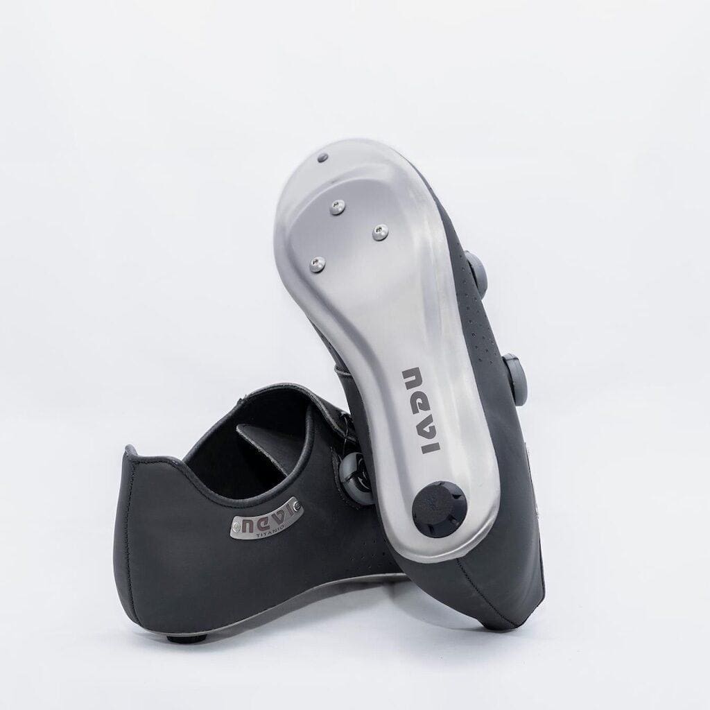 2023 Nevi chaussures semelles Titane
