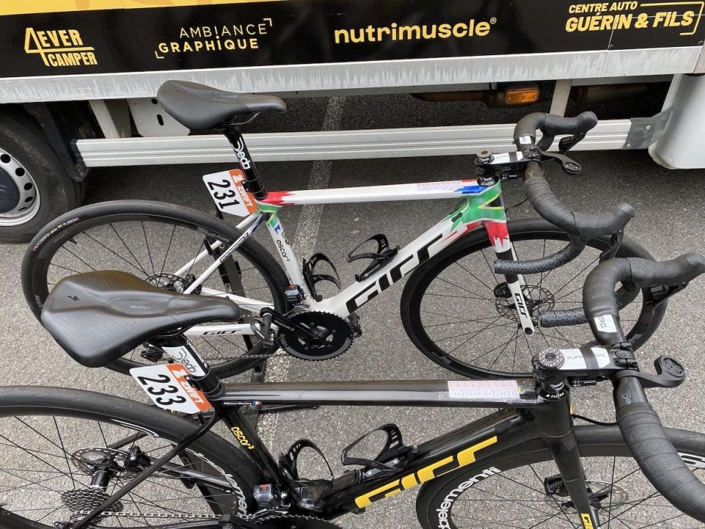 2023 Paris-Roubaix Femmes avec Zwift matériel et vélo