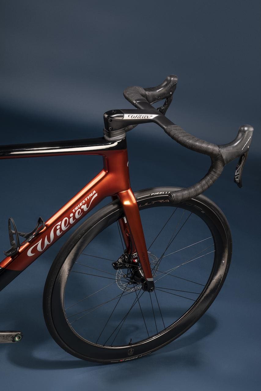2023 vélo Wilier Fiante SLR Ramato avec groupe Campagnolo Super Record Wireless