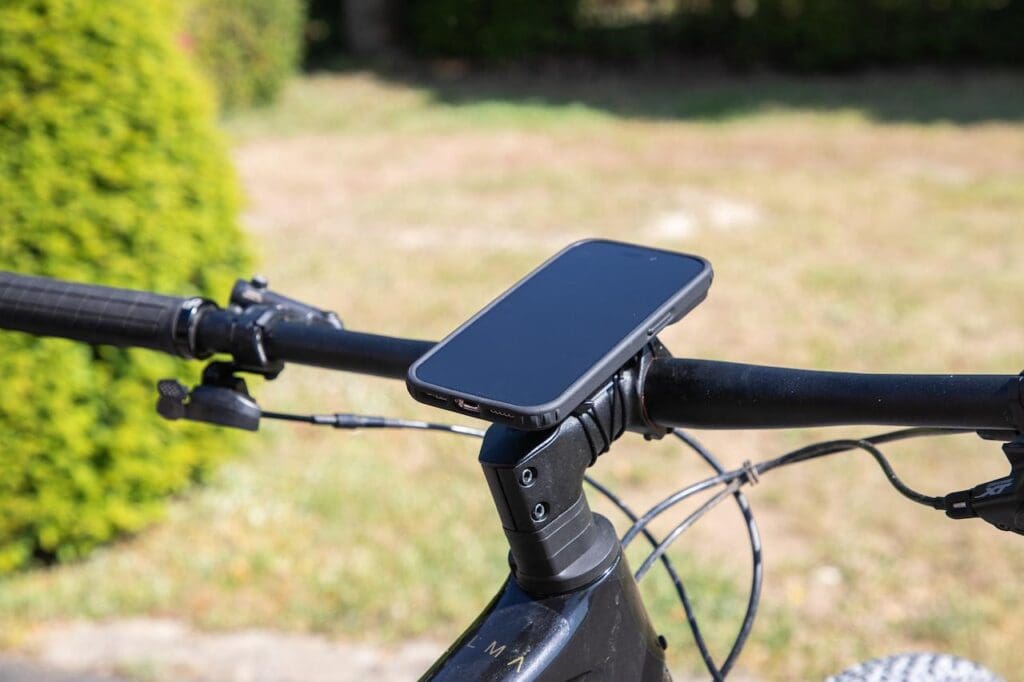 2023 Zefal Kit Iphone 14 Pro Fixation