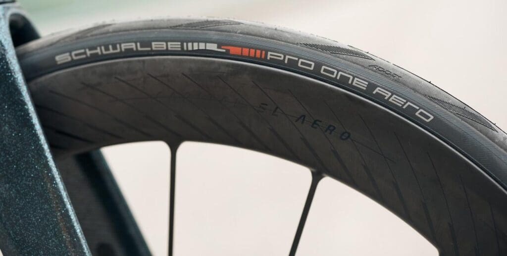 Tubeless Schwalbe Pro-One Aero