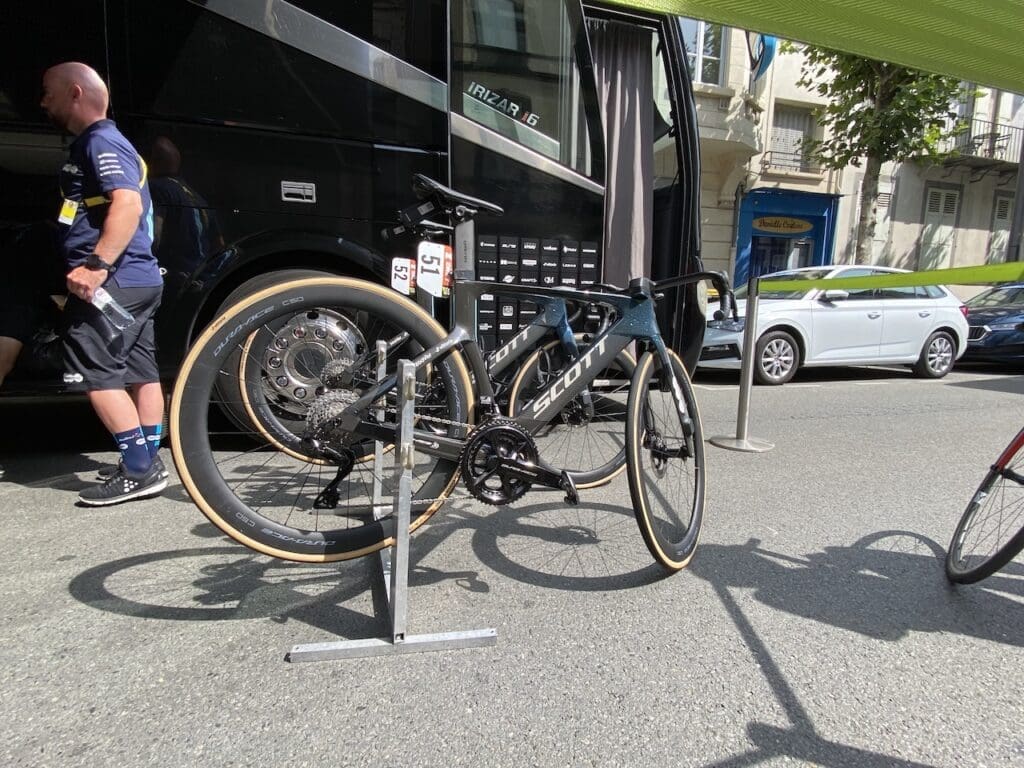 2023 matériel et vélos du Tour de France Femmes avec Zwift