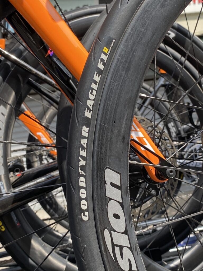 2023 matériel et vélos du Tour de France Femmes avec Zwift