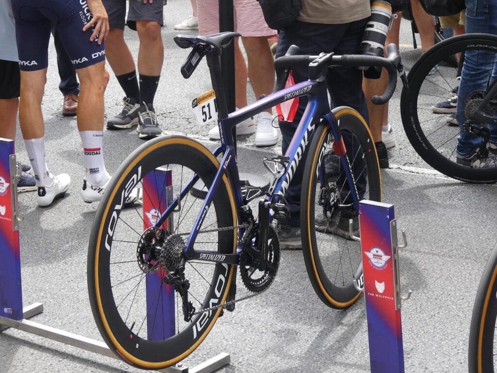 Dans les paddocks du Tour de France 2023 les vélos et matériel à voir...