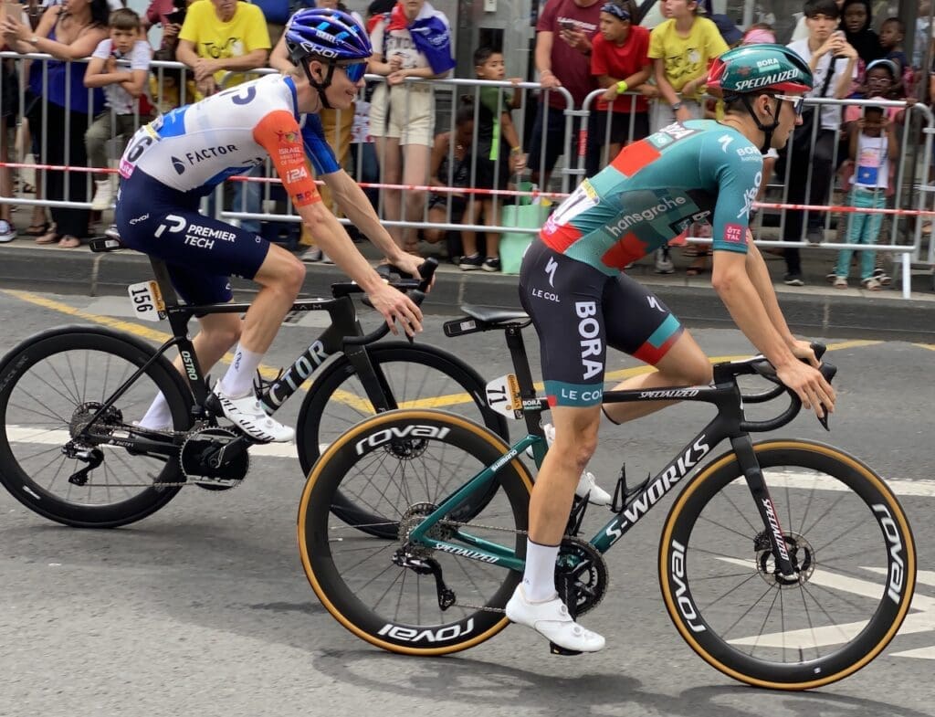 Dans les paddocks du Tour de France 2023 les vélos et matériel à voir...