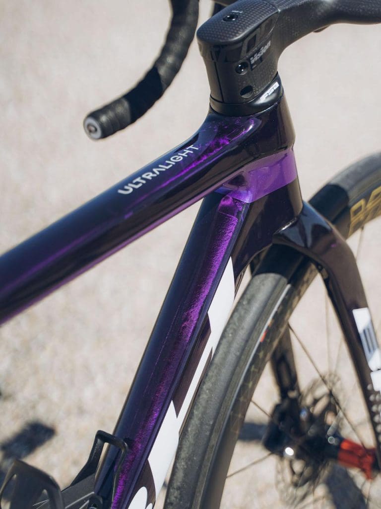 2023 BH Ultralight de l'équipe Burgos-BH personnalisé pour la Vuelta 2023