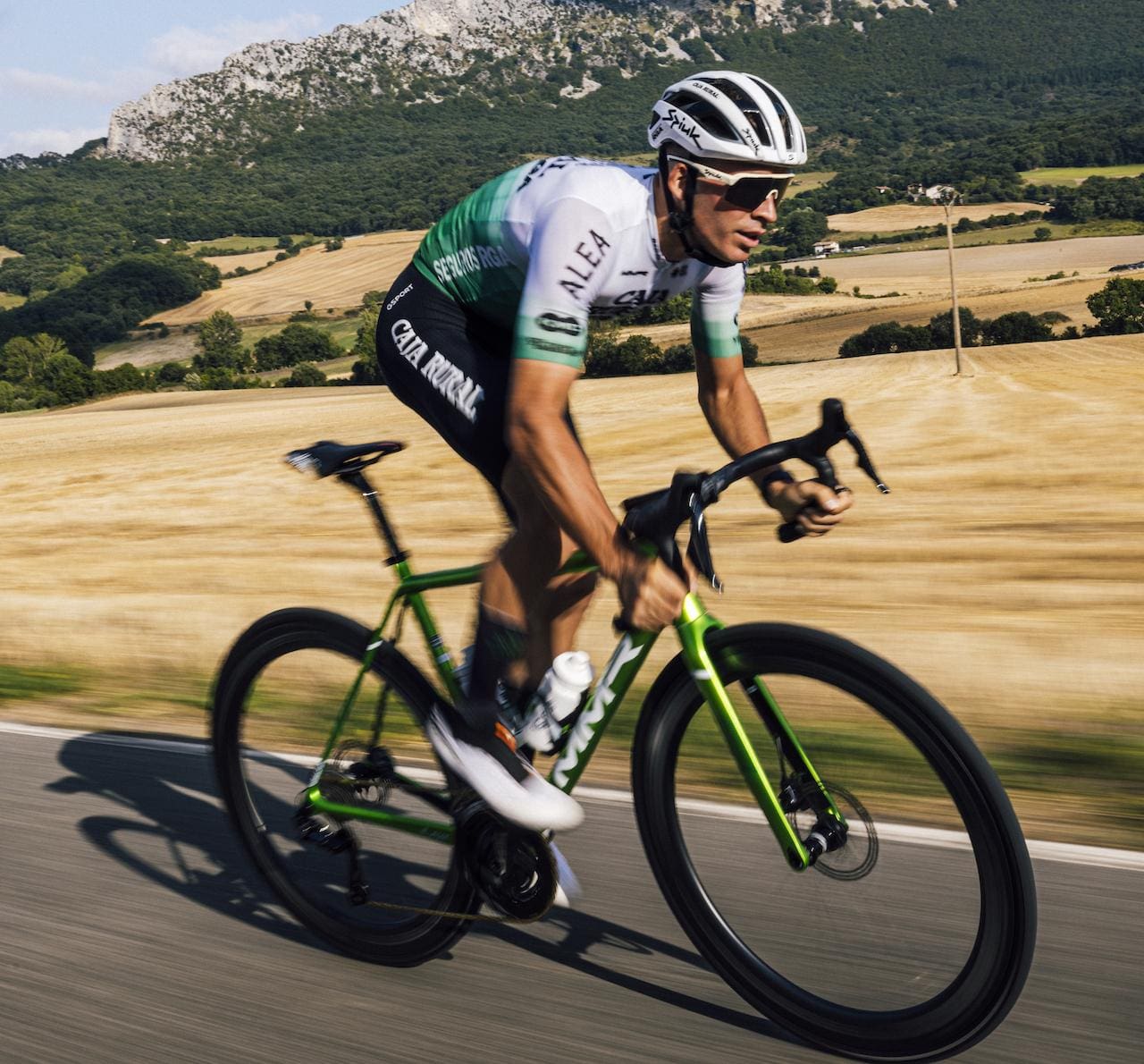 2023 le nouveau MMR Adrenaline SL de l'équipe Caja Rural-Seguros RGA pour la Vuelta