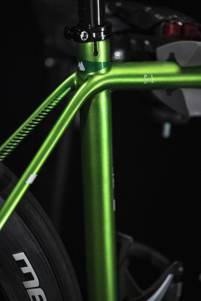 2023 le nouveau MMR Adrenaline SL de l'équipe Caja Rural-Seguros RGA pour la Vuelta