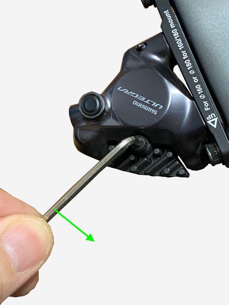 Changer les plaquettes et faire la purge des freins Shimano sur les groupes Dura-Ace, Ultegra et 105 12 vitesses