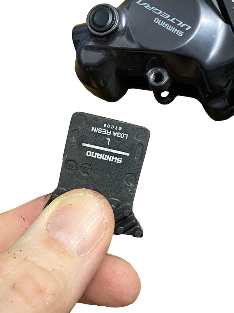 Changer les plaquettes et faire la purge des freins Shimano sur les groupes Dura-Ace, Ultegra et 105 12 vitesses