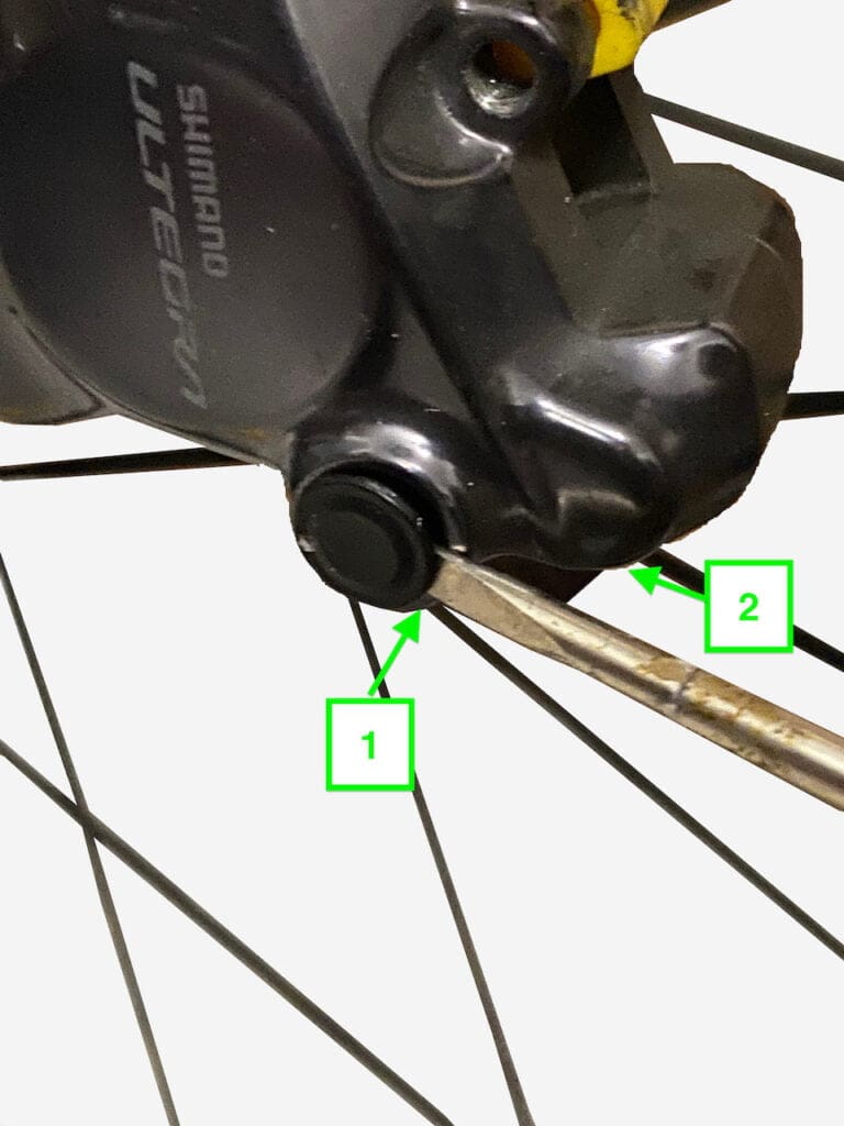 Changer les plaquettes et faire la purge des freins Shimano sur les groupes Dura-Ace, Ultegra et 105 12 vitesses