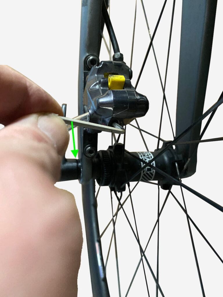 Changer les plaquettes et faire la purge des freins Shimano sur les groupes Dura-Ace, Ultegra et 105 12 vitesses