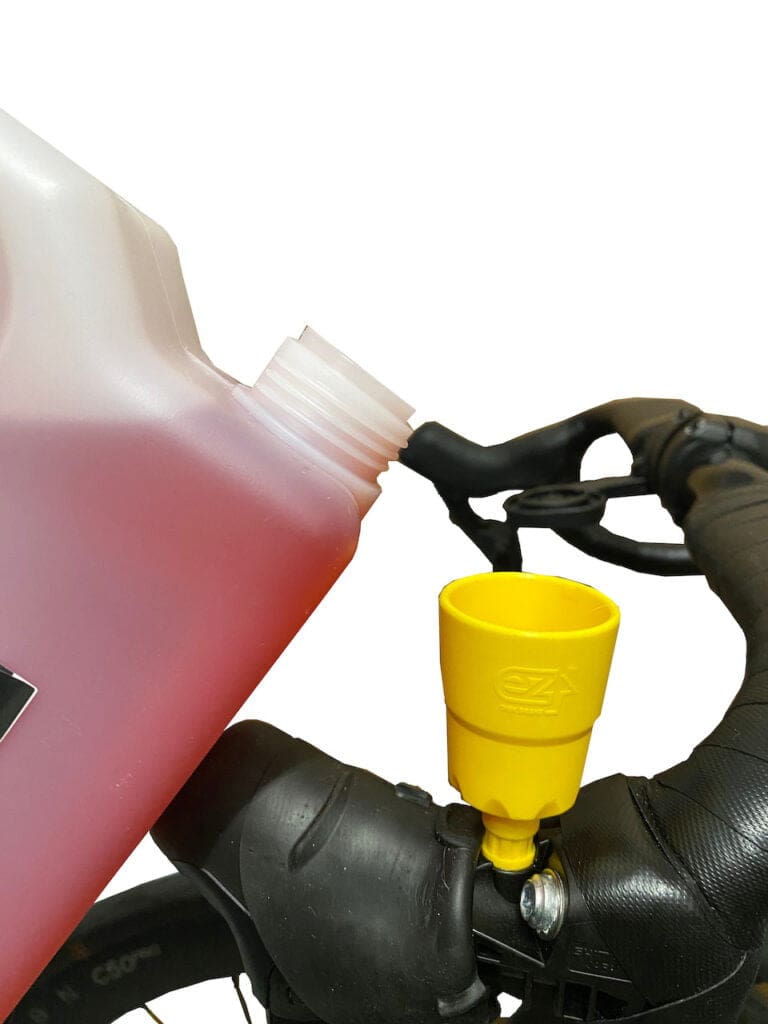 Changer les plaquettes et faire la purge des freins Shimano sur les groupes Dura-Ace, Ultegra et 105 12 vitesses