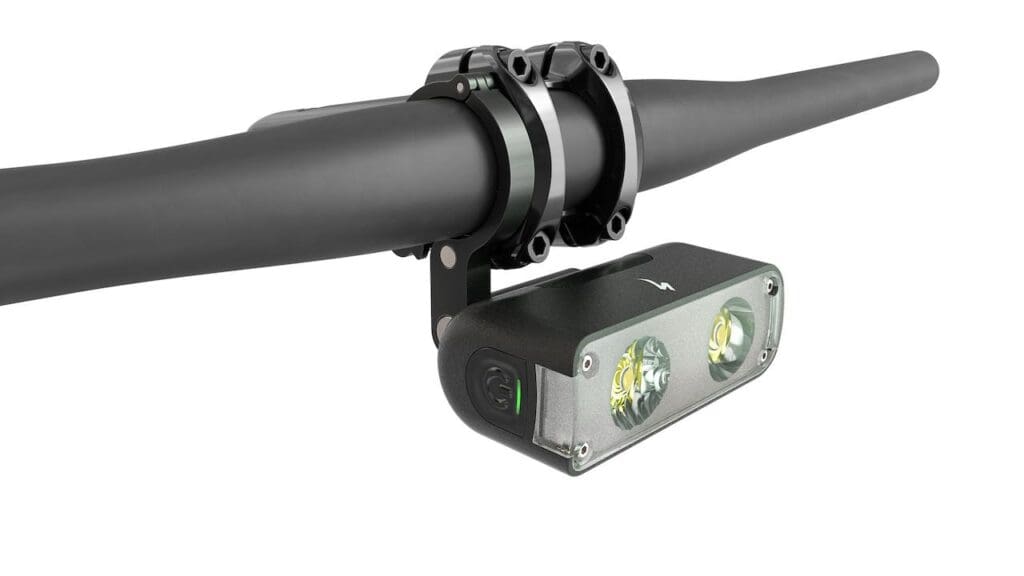 2023 éclairage Specialized Flux 1250