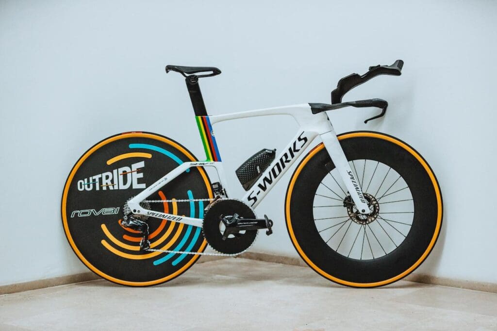 2023 Vuelta vélo contre-la-montre Remco Evenepoel Specialized S-Works TT5