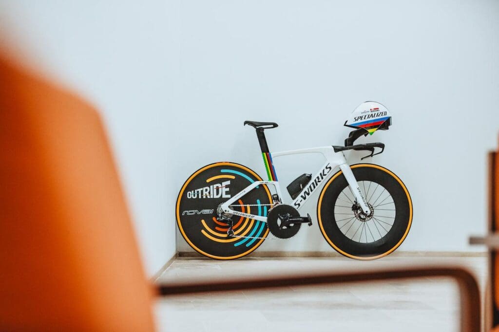 2023 Vuelta vélo contre-la-montre Remco Evenepoel Specialized S-Works TT