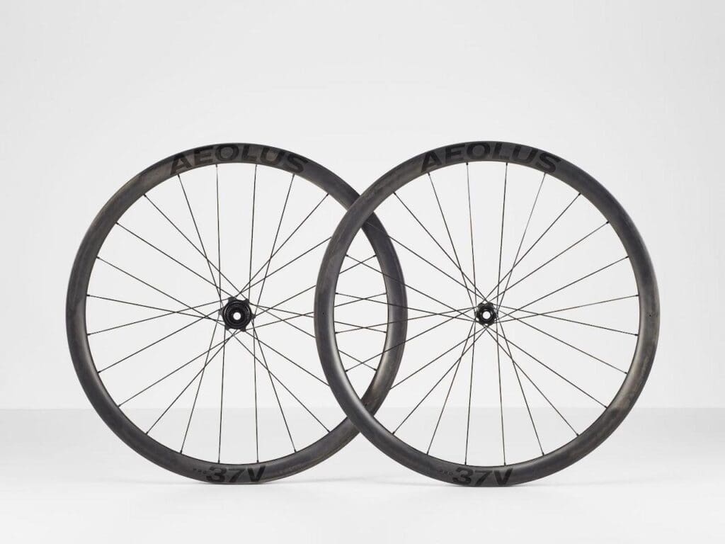 2024 roues Bontrager Aeolus Pro