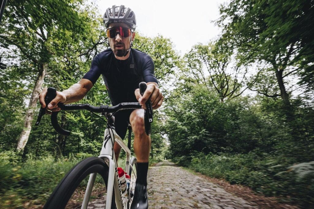 2024 vélo Specialized Roubaix SL8