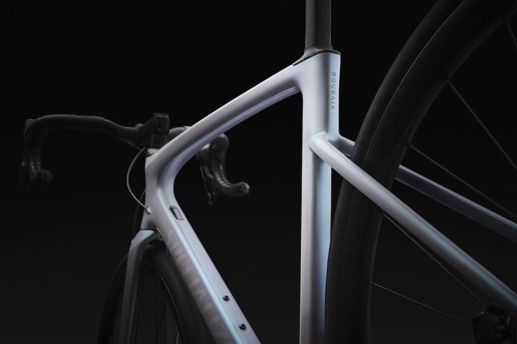 2024 vélo Specialized Roubaix SL8