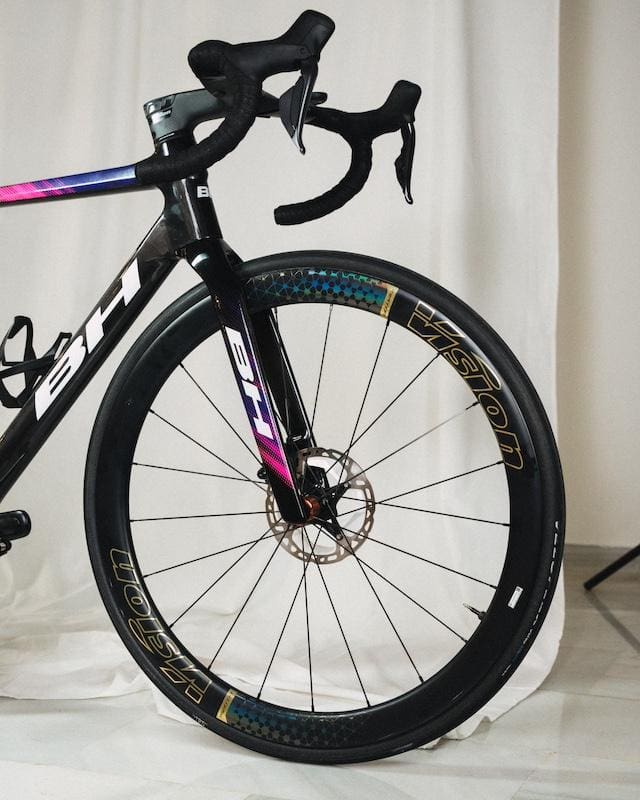 2024 vélo BH Ultralight de l'équipe Burgos-BH