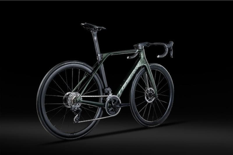 2024 vélos de route Lapierre équipés en Sram AXS