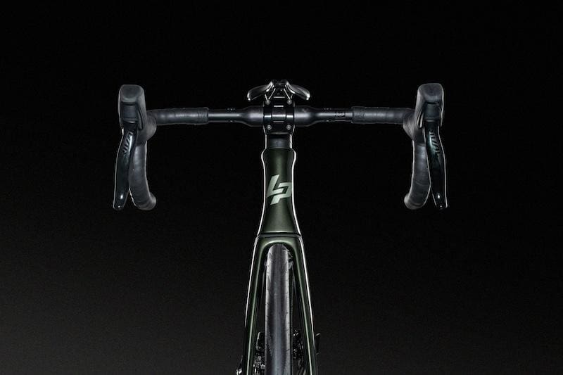 2024 vélos de route Lapierre équipés en Sram AXS