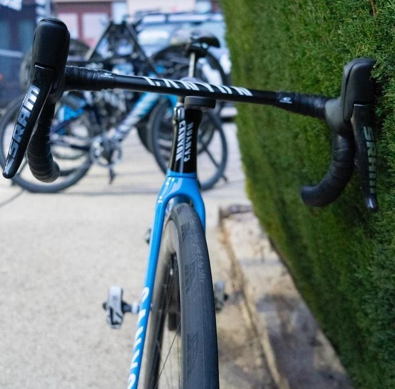 2024 vélos Canyon de Movistar Team