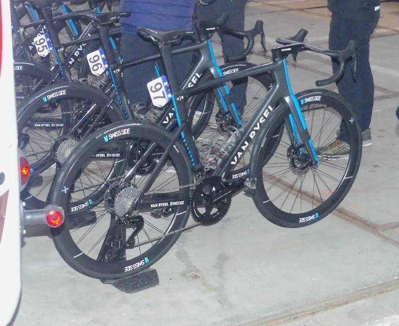 2024 vélos et matériel du Omloop Het Nieuwsblad