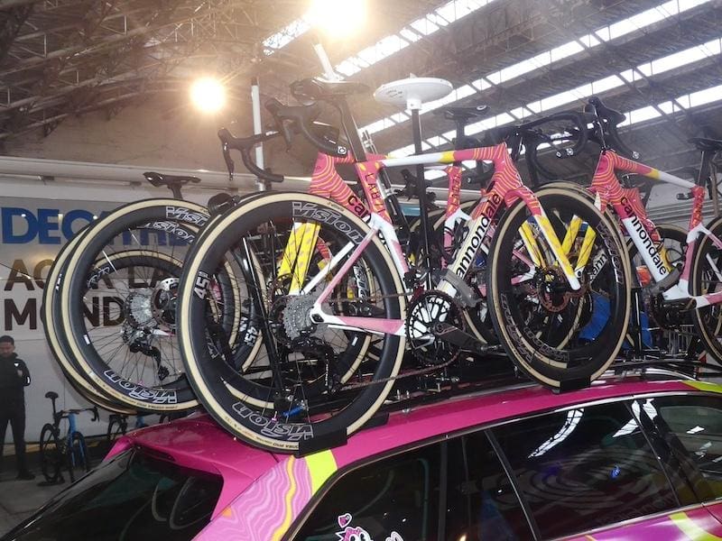 2024 vélos et matériel du Omloop Het Nieuwsblad