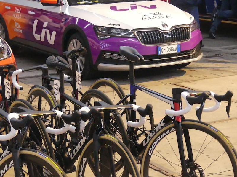 2024 vélos et matériel du Omloop Het Nieuwsblad