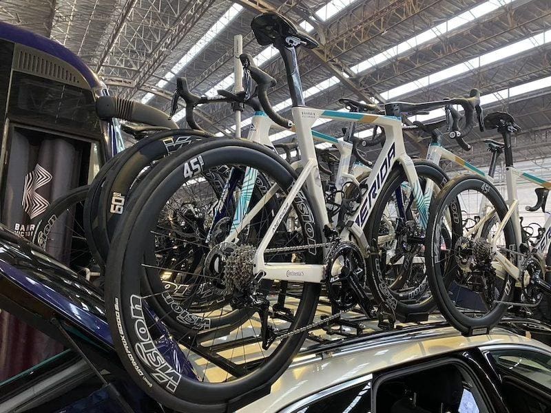 2024 vélos et matériel du Omloop Het Nieuwsblad