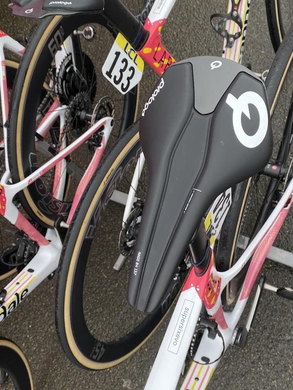 Les vélos et matériel des coureurs pros sur Paris-Nice 2024