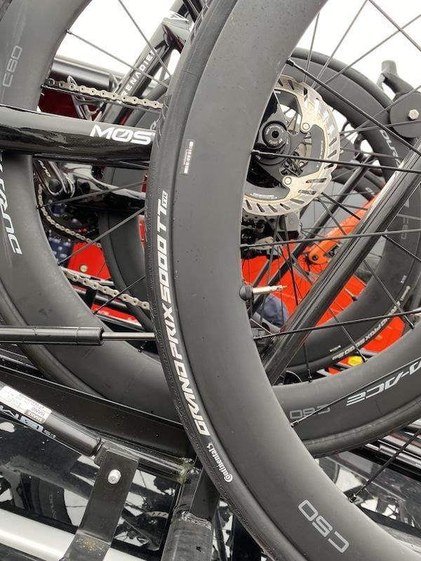 Les vélos et matériel des coureurs pros sur Paris-Nice 2024