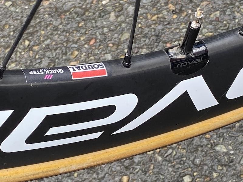 Les vélos et matériel des coureurs pros sur Paris-Nice 2024