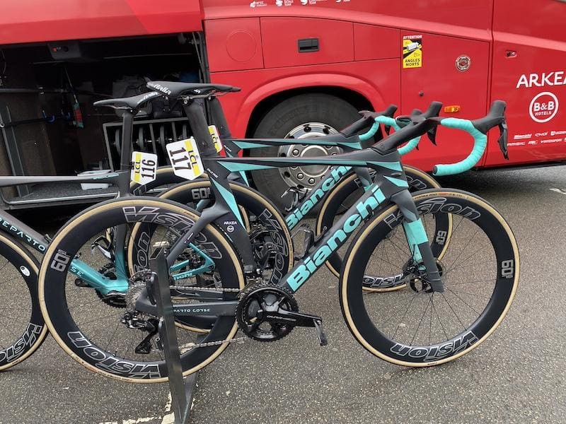 Les vélos et matériel des coureurs pros sur Paris-Nice 2024