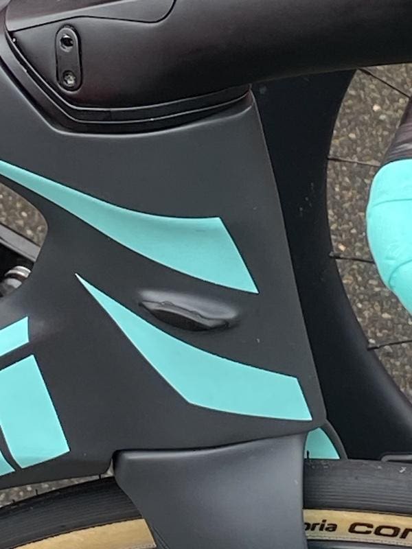 Les vélos et matériel des coureurs pros sur Paris-Nice 2024